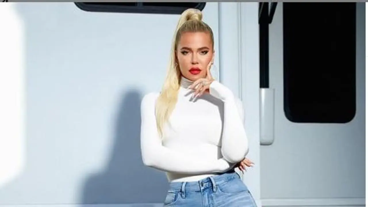 Belanja di Supermarket, Khloe Kardashian Bayar Belanjaan Para Lansia