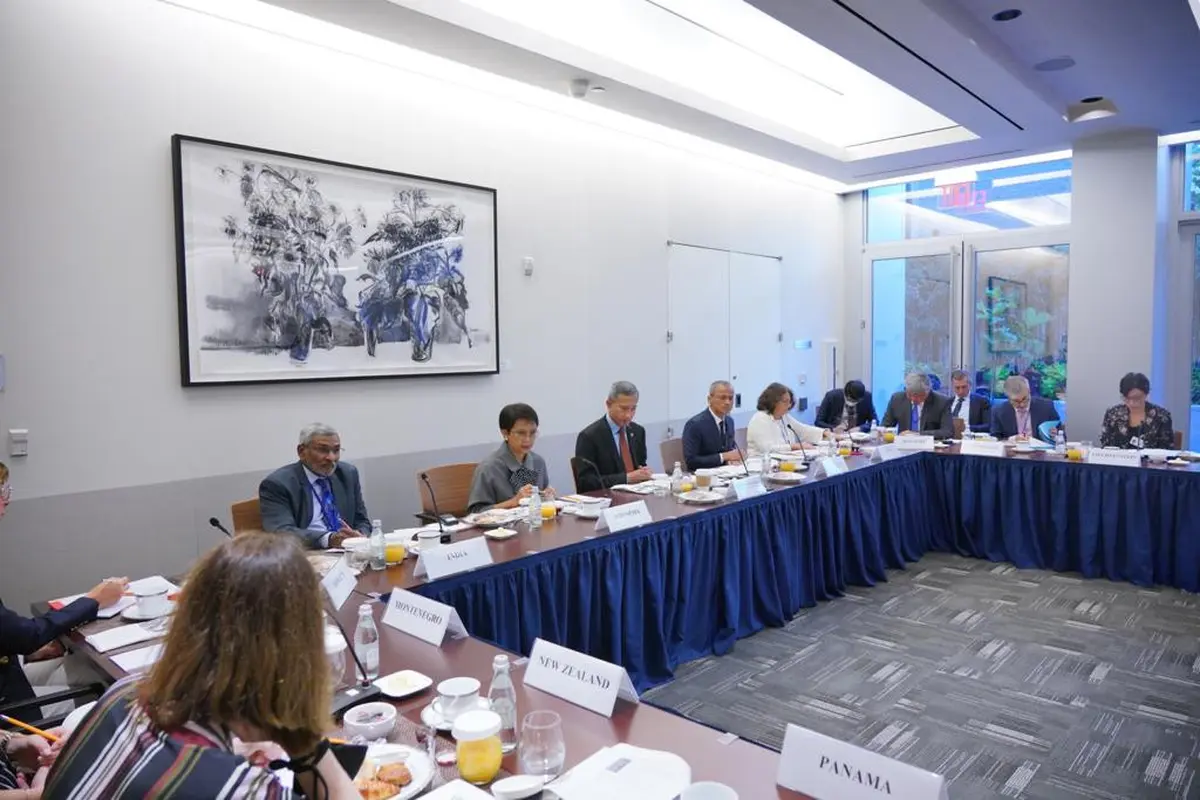 Menlu Retno Marsudi menyampaikan perkembangan persiapan KTT G20 di Forum Global Governance Group, New York (21/9/2022). (Dok: Kemlu RI)