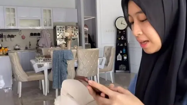 Potret Rumah Mewah Umi Pipik. (Sumber: Youtube Abidzar Al Ghifary)