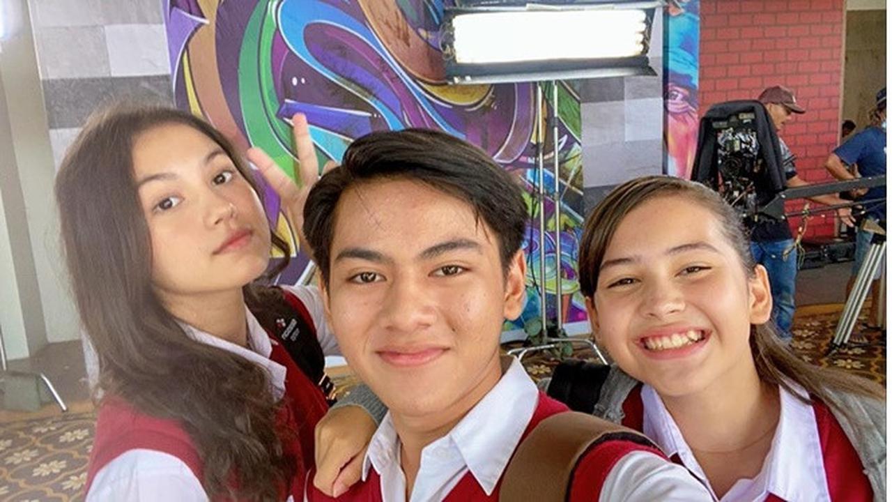 6 Potret Kebersamaan Sandrinna Michelle dan Saskia Chadwick, Akrab Banget