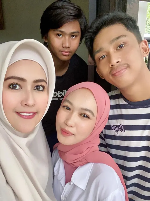 Meggy Wulandari (Foto: Instagram/@meggywulandari_real)