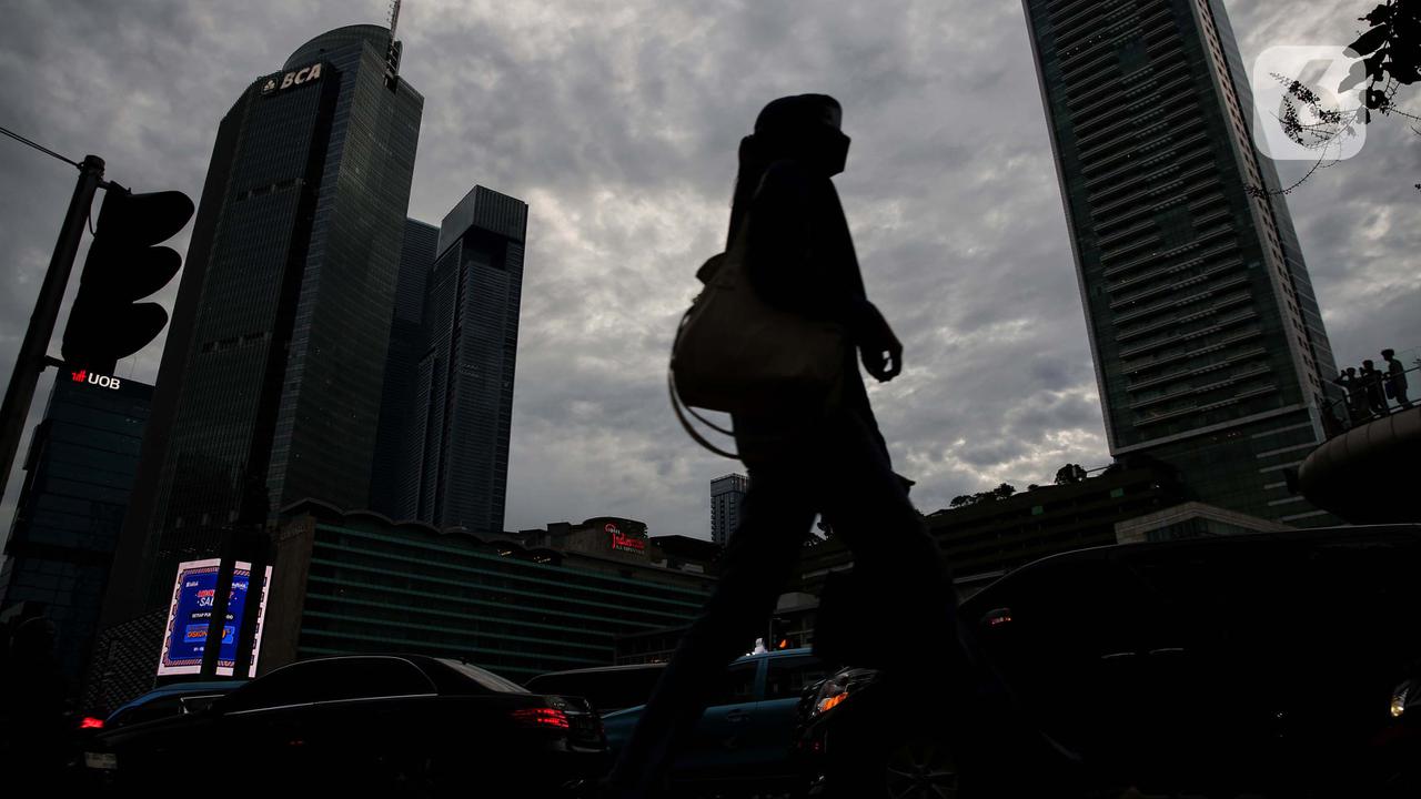 Naik 6,5 Persen, Pertumbuhan Ekonomi dan Inflasi Jadi Landasan Kuat Kenaikan Upah Minimum 2025