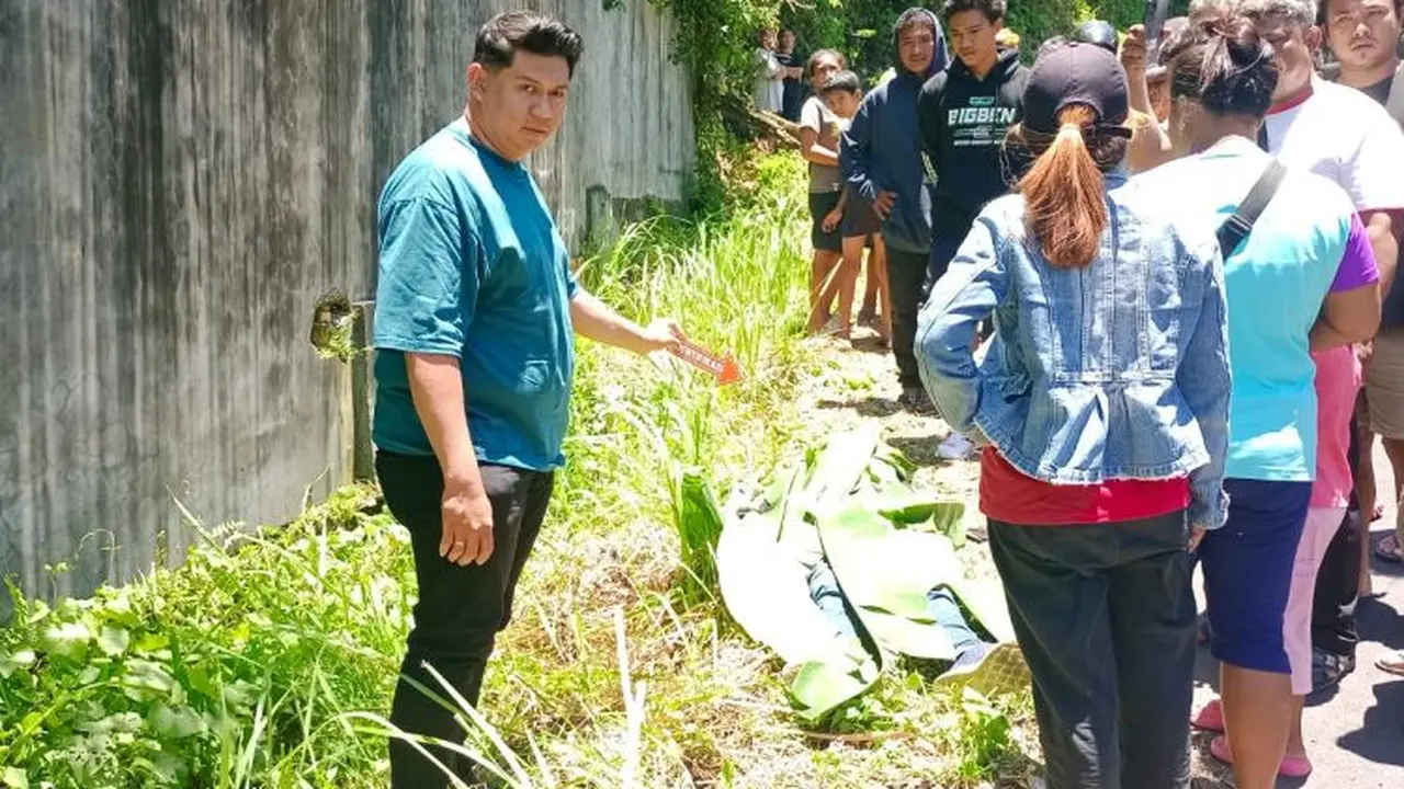 Personel Polsek Mapanget tiba di lokasi sekitar pukul 10.55 Wita dan langsung melakukan pengamanan TKP serta pengumpulan bahan keterangan (Istimewa)