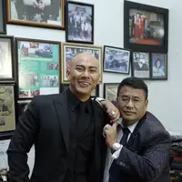 Deddy Corbuzier dan Hotman Paris Hutapea. (Galih W. Satria/Bintang.com)