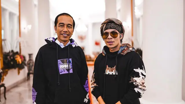 Presiden Joko Widodo Pakai Hoodie AHHA