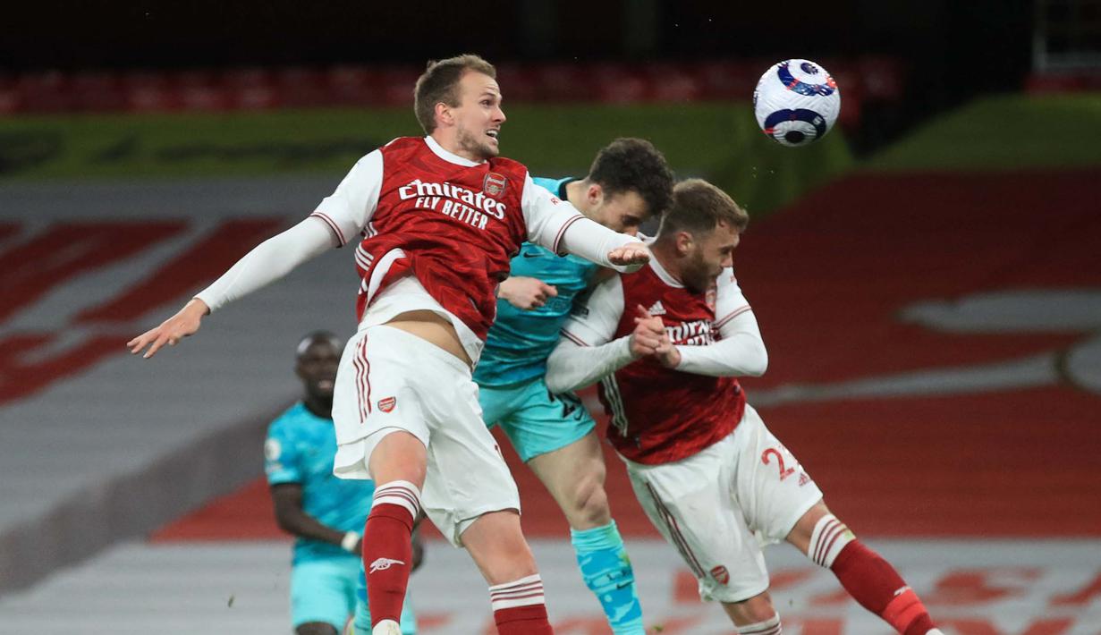 Baru bermain di menit ke-61,Diogo Jota berhasil menjebol gawang Arsenal pada menit ke-66. Pemain asal Portugal itu berhasil menanduk umpan silang Trent Alexander-Arnold dengan baik. (Foto: AFP/Pool/Adam Davy)