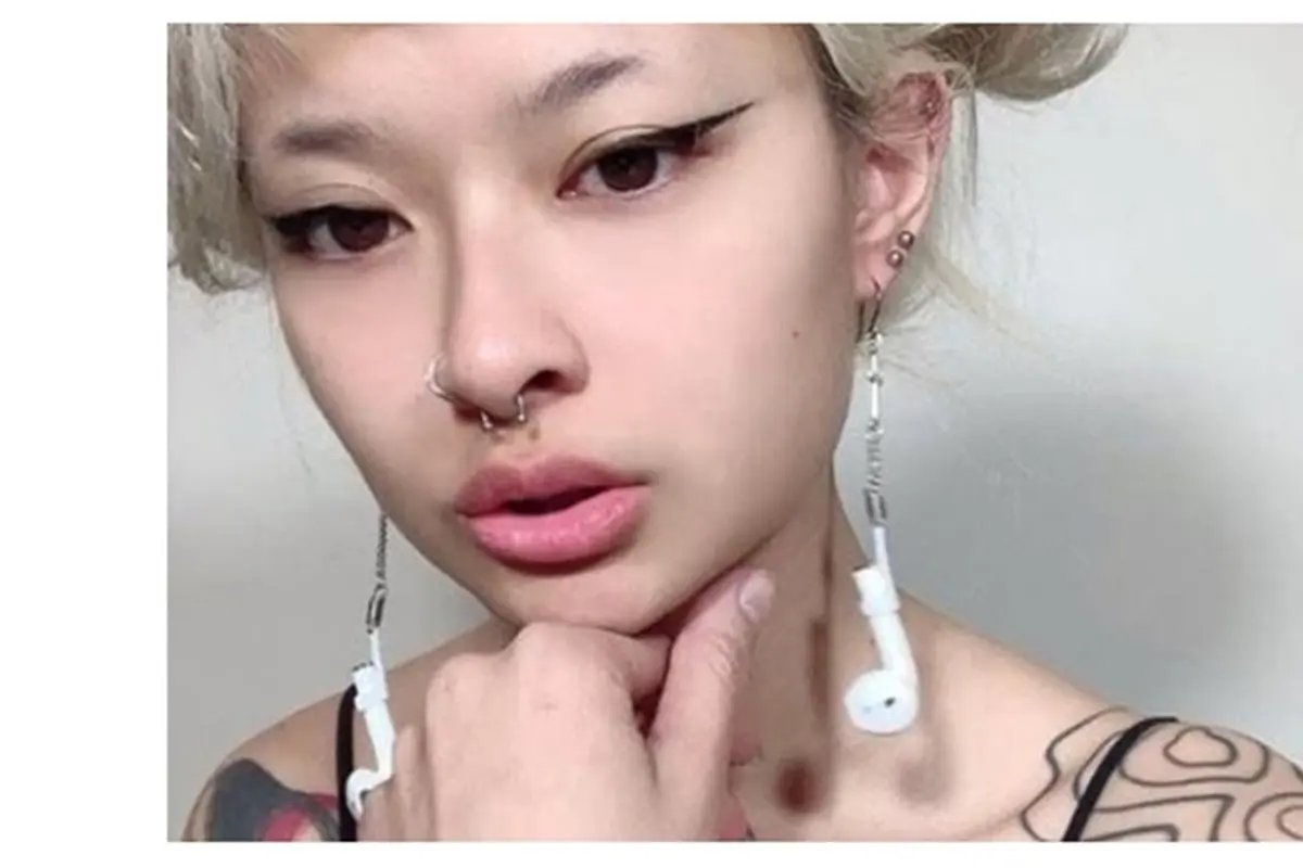 Airpod jadi anting