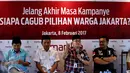 (Ki-ka) Pengamat Politik Ray Rangkuti, Timses Paslon 3 Suwardi Hagani, Timses Paslon 2 Ruhut Sitompul, Timses Paselon 1 Rachland Nashidik saat pemaparan hasil survei Pilkada DKI 2017 oleh Lembaga Manilka, di Jakarta, Rabu (8/2). (Liputan6.com/Johan Tallo)