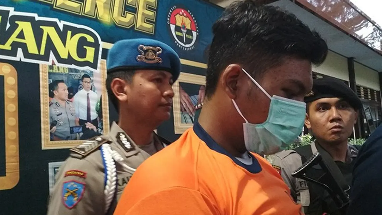 Usai Bunuh Nenek dengan Tangan Kosong, Cucu Sadis Beli Motor dan Ransel