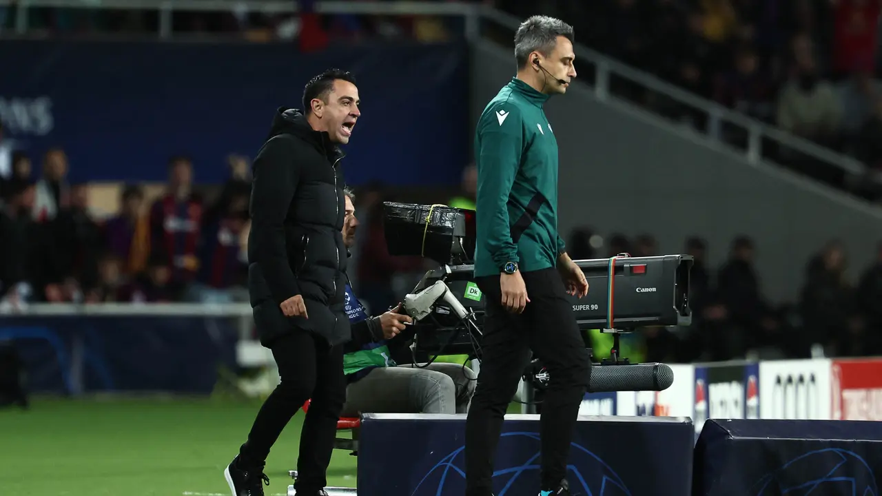 Foto: Petaka Xavi dan Ronald Araujo Dikartu Merah, Pahitnya Barcelona Disingkirkan PSG dari Liga Champions