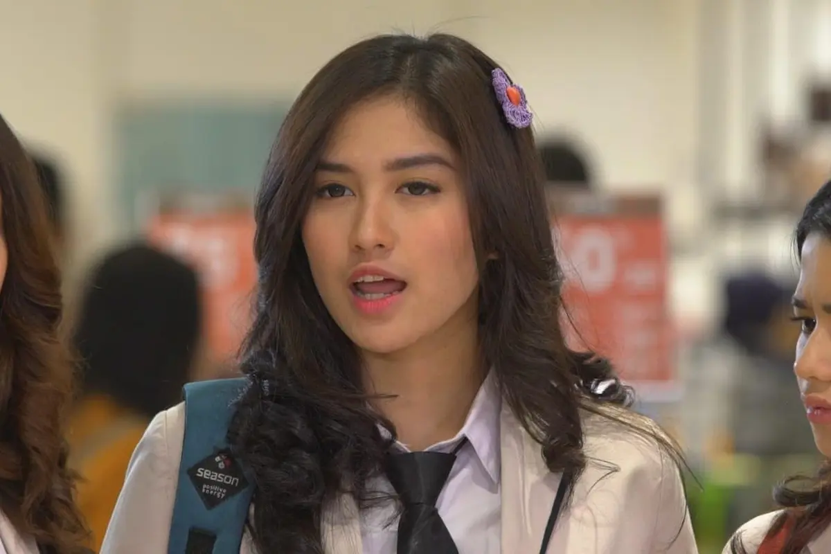 Kisah Cinta Anak Tiri