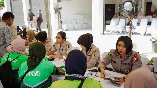 Kegiatan Bakti Kesehatan di Polres Metro Bekasi, Senin (16/6/2025). (dokumentasi Polri)