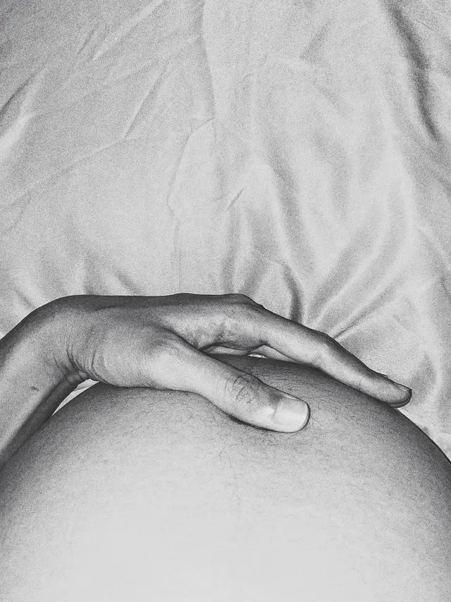 Tengah Hamil Anak Pertama, Ini 6 Potret Bunga Jelitha Pamer Baby Bump