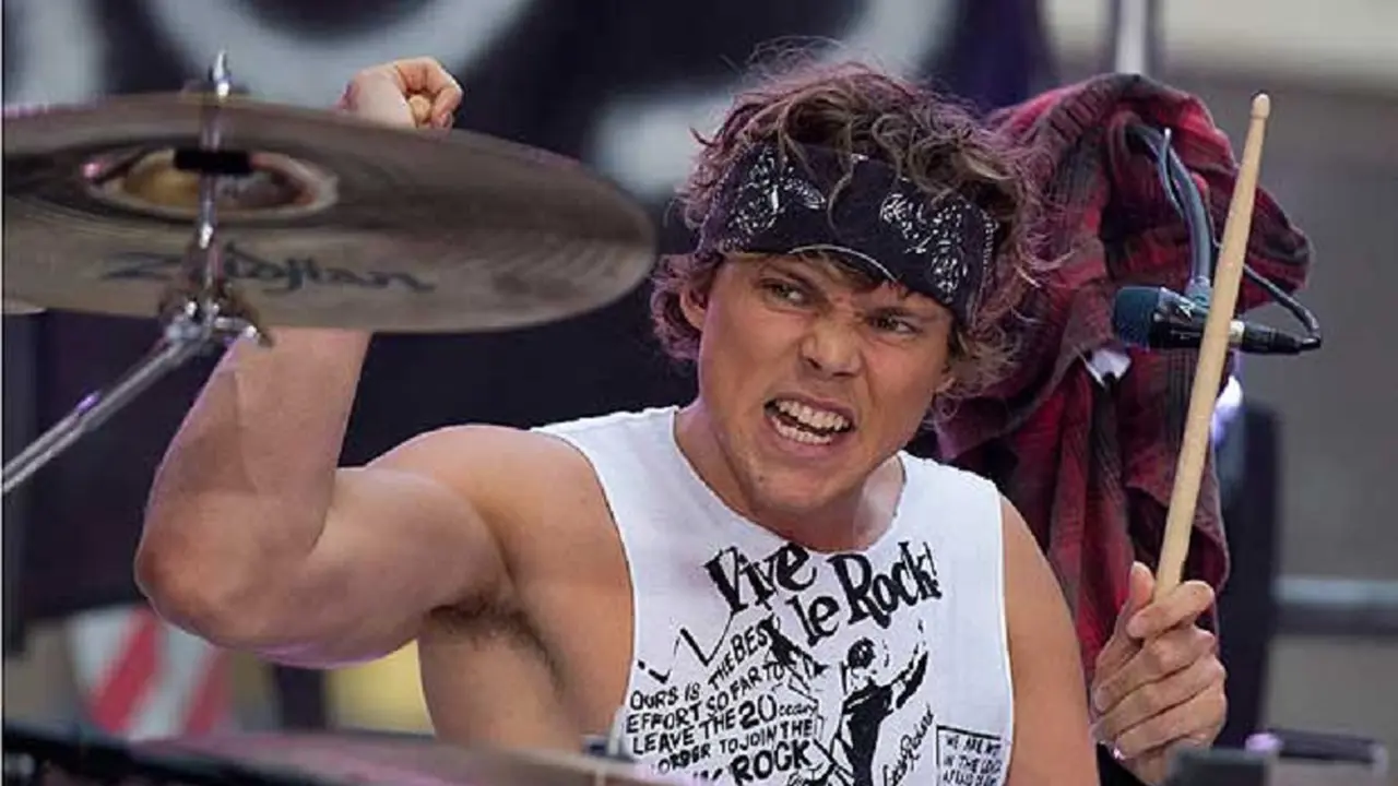 Drummer 5 Seconds of Summer Anggap Blink 182 Fals