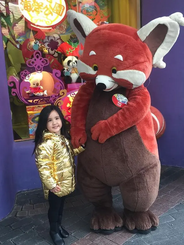 Mikhayla anak Nia Ramadhani (Instagram/ramadhaniabakrie)