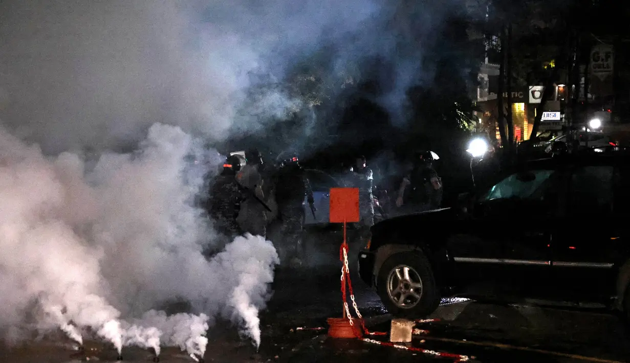 Gerakan Hizbullah Lebanon menyerukan "hari kemarahan" untuk mengutuk serangan tersebut. (JOSEPH EID/AFP)