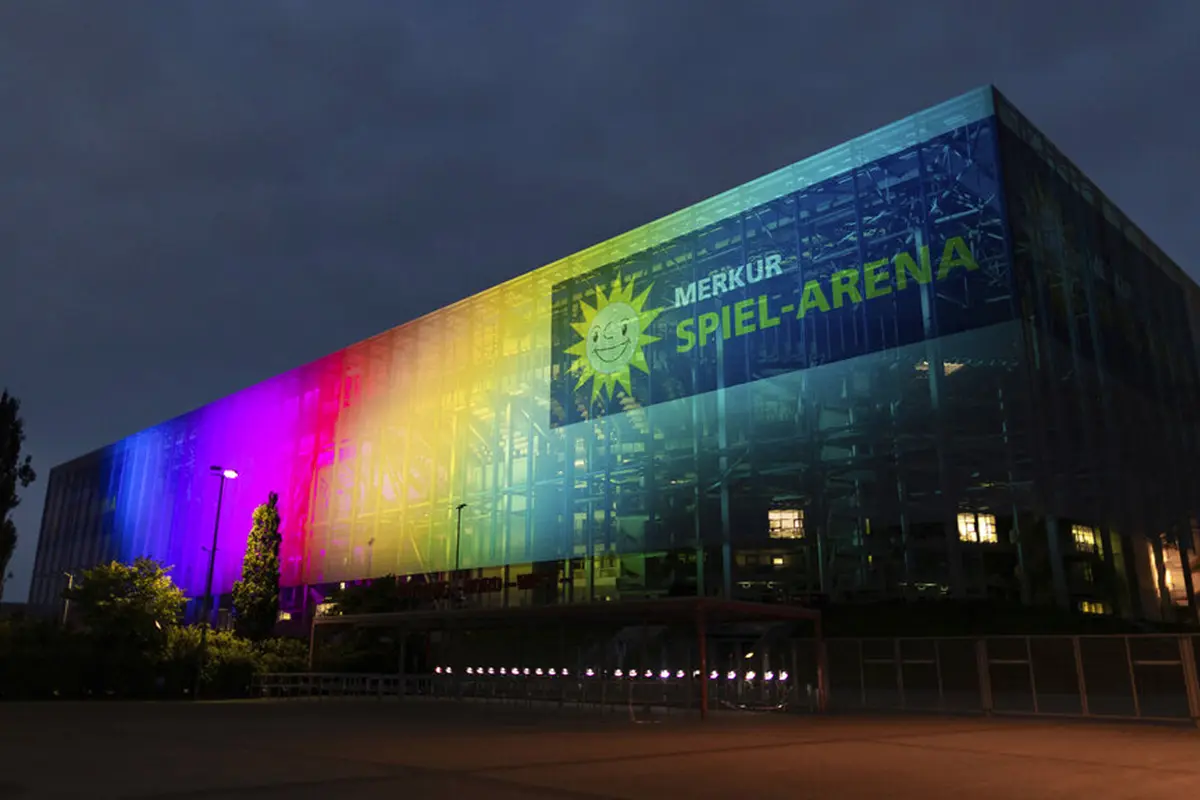 FOTO: Jerman Vs Hungaria, UEFA Larang Allianz Arena Berhias Pelangi Dukung LGBT