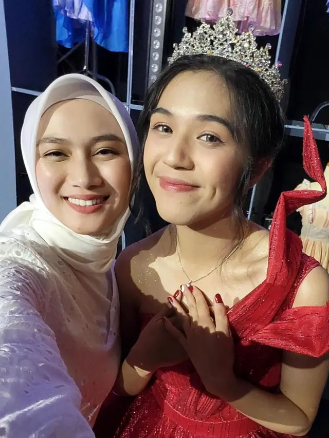 6 Potret Reunian Member JKT48 Generasi 1, Nabilah Ayu Tampil Menawan dengan Hijab