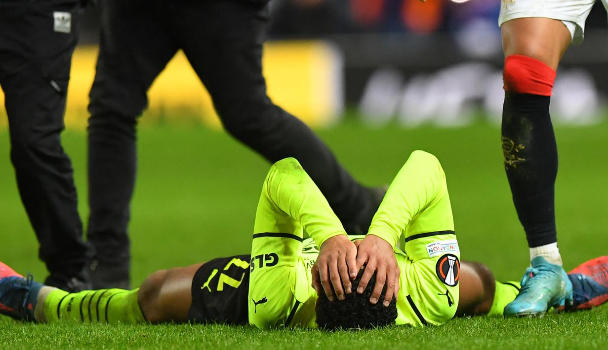 Babak play-off menuju 16 Besar Liga Europa untuk mencari 8 tim mendampingi 8 juara grup yang telah lebih dahulu lolos usai digelar. Leg kedua, Kamis (24/2/2022) yang menentukan nasib mereka tak semua berakhir mulus. Simak ekspresi mereka yang jadi pecundang! (AFP/Andy Buchanan)