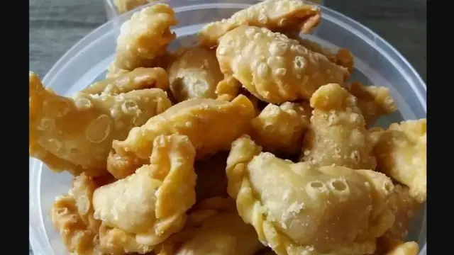 Pastel Abon dari Tepung Terigu