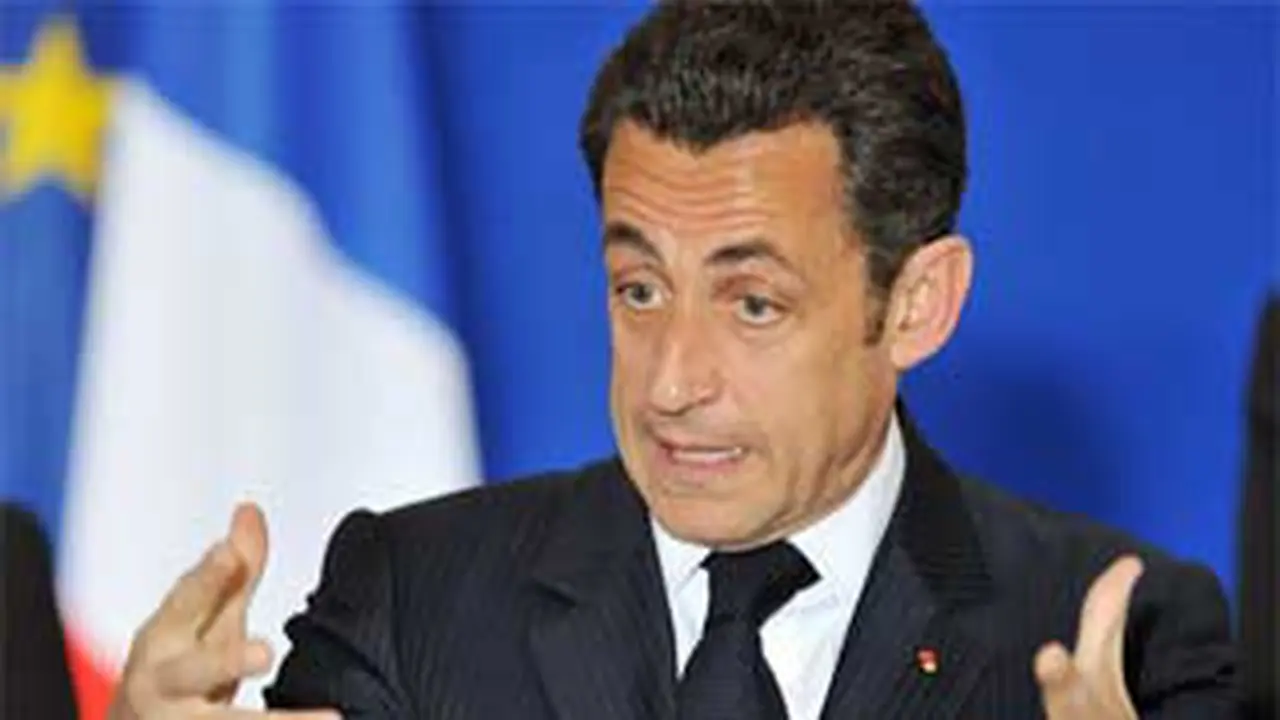 101115bniocal-sarkozy.jpg