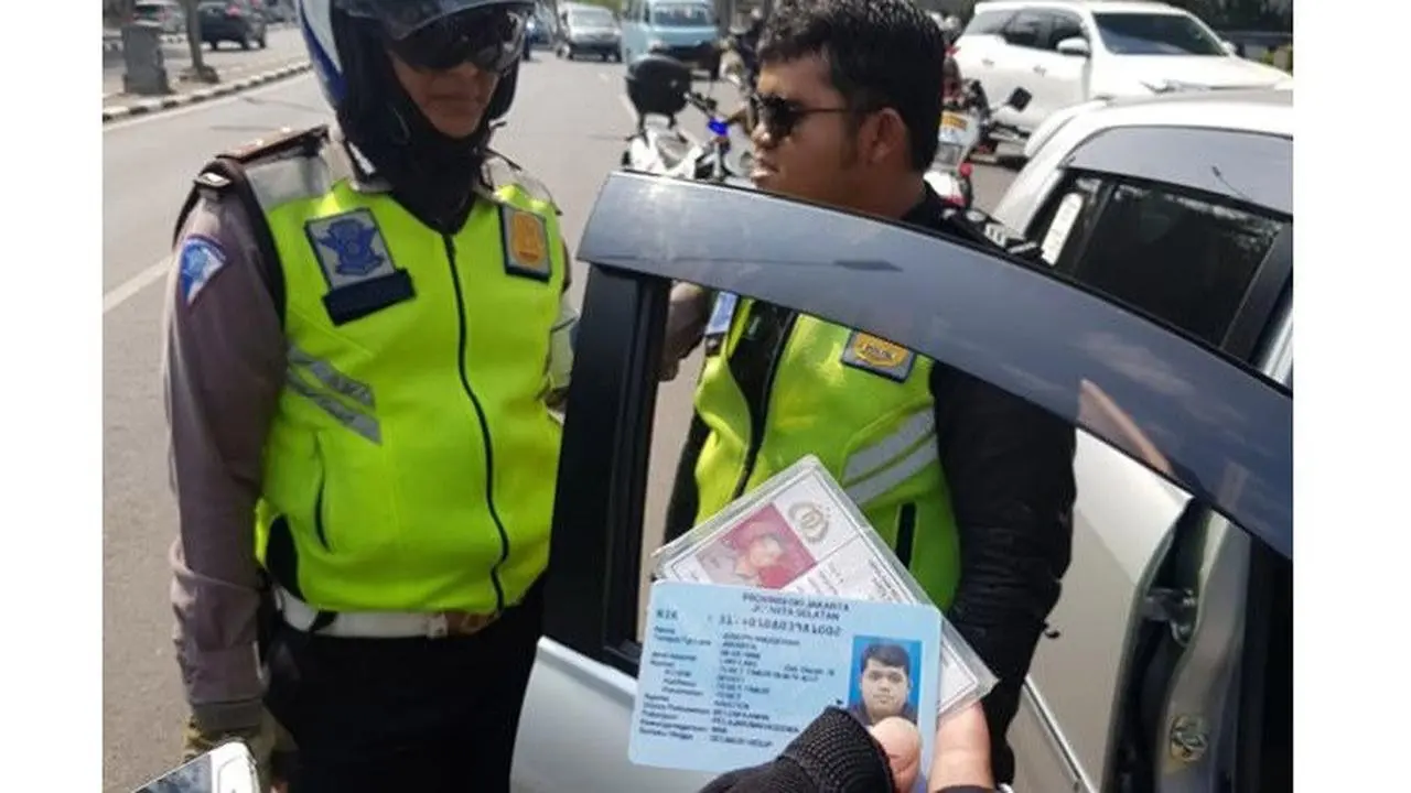 [Bintang] Polisi Gadungan Ditangkap, Masyarakat Diminta untuk Jangan Takut Minta Surat Perintah