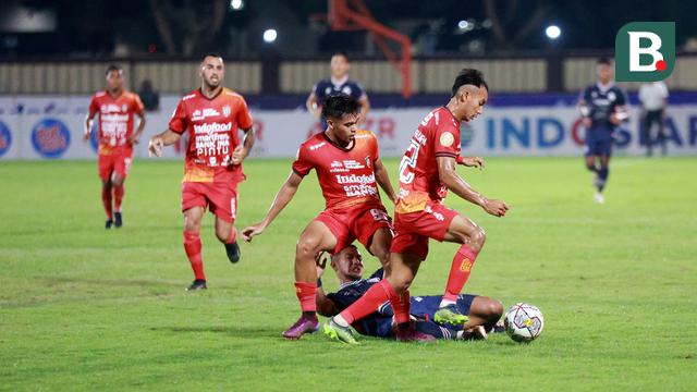 Foto: Lawan 10 Pemain Bali United, Arema FC Tumbang di BRI Liga 1