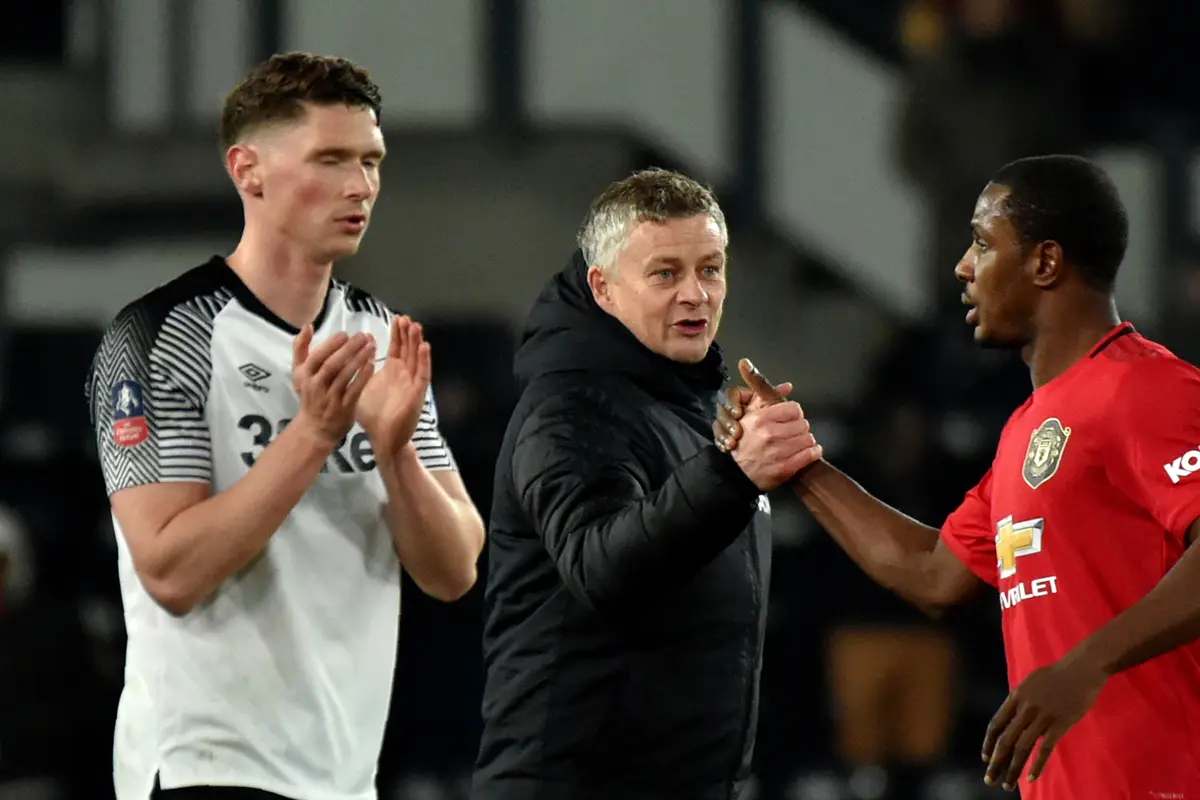 Manchester United Tekuk Derby County 3-0