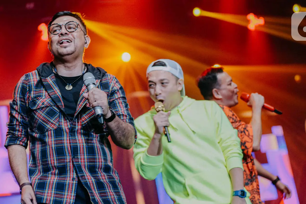 Kahitna Hibur Penonton di Hari Terakhir Java Jazz Festival 2022
