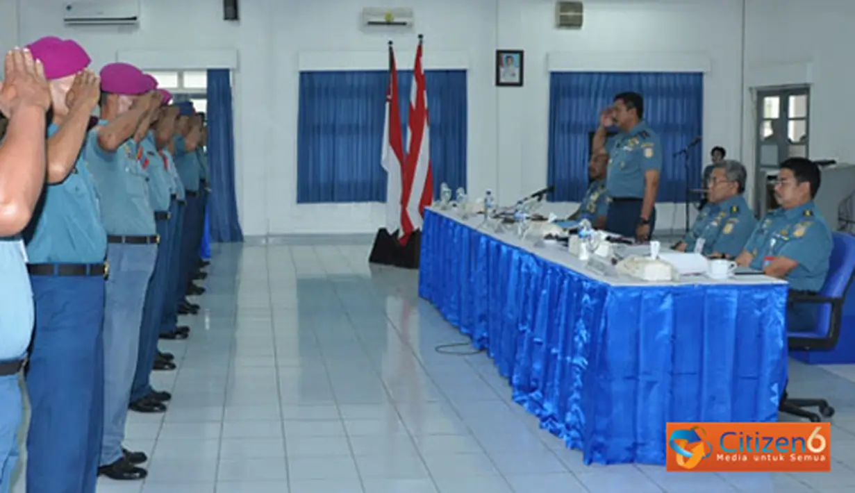 Citizen6, Surabaya: Sekitar 305 peserta yang dinyatakan lolos seleksi akhir yang diumumkan pada pukul 14.00 WIB, langsung dibawa ke Puslatdiksarmi yang berlokasi di Juanda, Sidoarjo. (Pengirim: Penkobandikal)