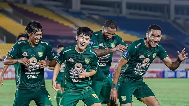 5 Momen Persahabatan Alie Sesay dan Taisei Marukawa, Pemain Asing Persebaya