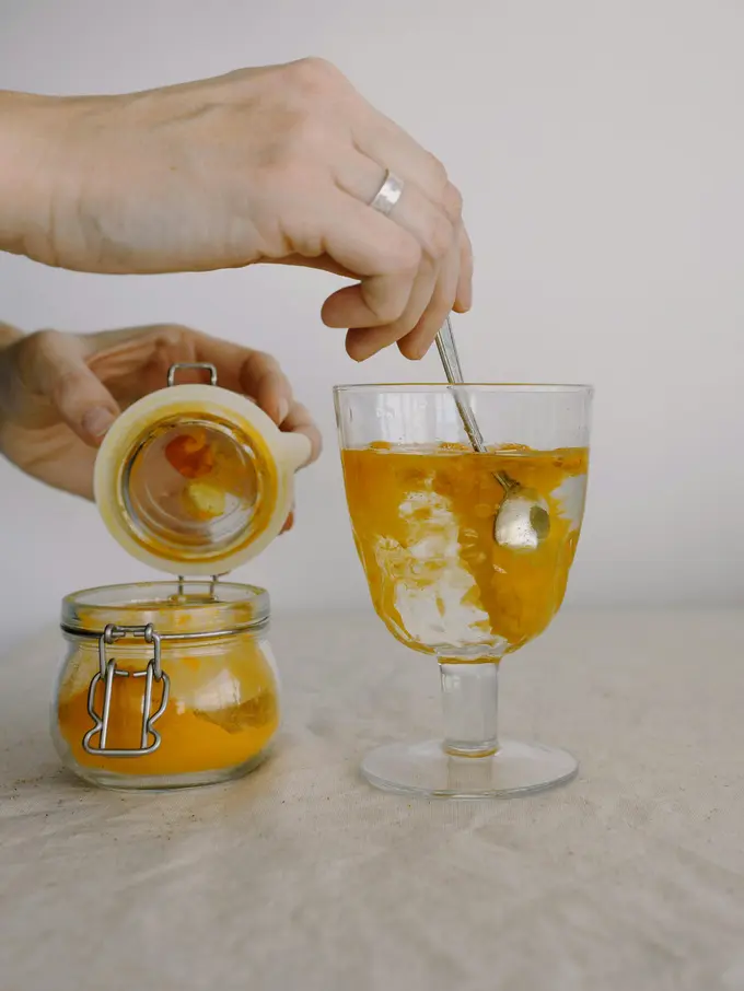 Ilustrasi Jamu Kunyit