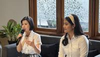 Sekretaris Dewan Pembina Partai Solidaritas Indonesia (PSI) Grace Natalie klarifikasi video unggahan ceramah JK. (Liputan6.com/Lizsa Egeham)