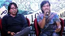 "Ini adalah etnik pop konser. KLa tidak bisa lepas dari akarnya juga. Tapi tantangannya memasukkan unsur ini. Karena kita mengukur konser 2 jam harus ngasih jati diri KLa agar penonton bisa nyanyi bareng," ucap Adi. (Adrian Putra/Bintang.com)