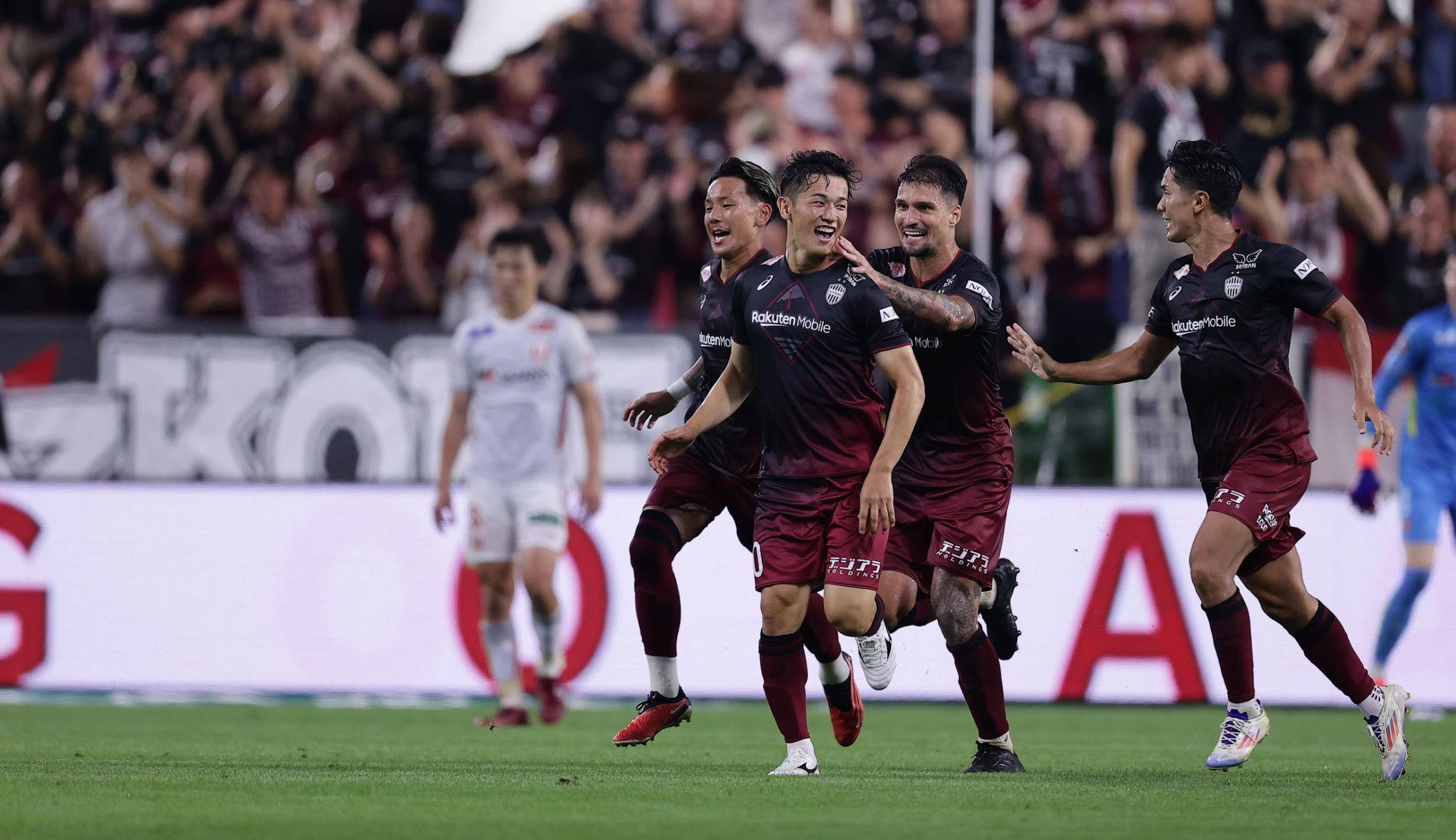 Foto: Kawasaki Frontale Vs Vissel Kobe, Pertarungan Dua Tim Beda Misi ...