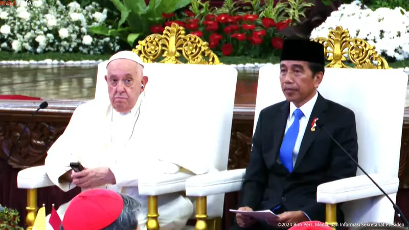 Paus Fransiskus dan Presiden Jokowi di Istana Kepresidenan, Jakarta, Rabu (4/9/2024).