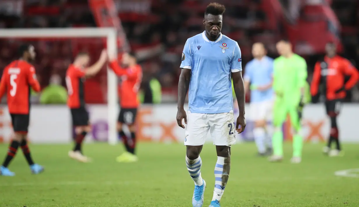 Lazio Gagal ke Liga Europa: Ekspresi pemain Lazio Felipe Caicedo setelah timnya kalah dari Rennes pada pertandingan Grup E Liga Europa di Stadion Roazhon Park, Rennes, Prancis, Kamis (12/12/2019). Lazio gagal lolos ke 32 besar Liga Europa setelah kalah dari Rennes 2-0. (AP Photo/David Vincent)