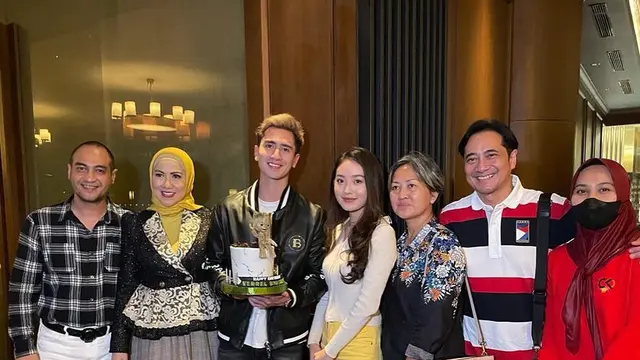 Ulang Tahun Verrell Bramasta dihadiri Natasha Wilona