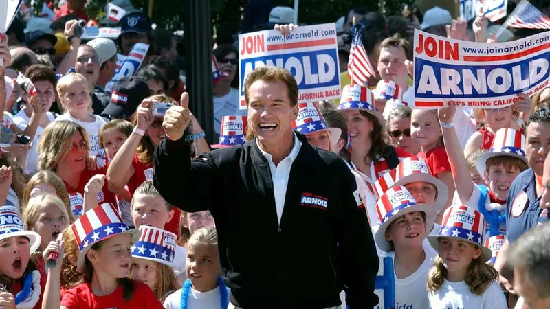 Foto Arnold Schwarzenegger saat kampanye di Sacramento, California. (Steve Yeater/AP Photo)