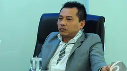 Anggota DPR Ri dari Fraksi PAN Anang Hermansyah saat konferensi pers terkait kekecewaan Fraksi PAN kepada Presiden Jokowi yang meniadakan ekonomi kreatif dari Kementerian Pariwisata, Jakarta, Selasa (4/11/2014).(Liputan6.com/Andrian M Tunay) 