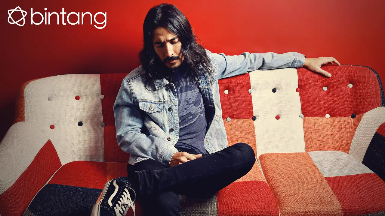 [Bintang] Transformasi Ello, dari Lagu Slow hingga Garang di Rock