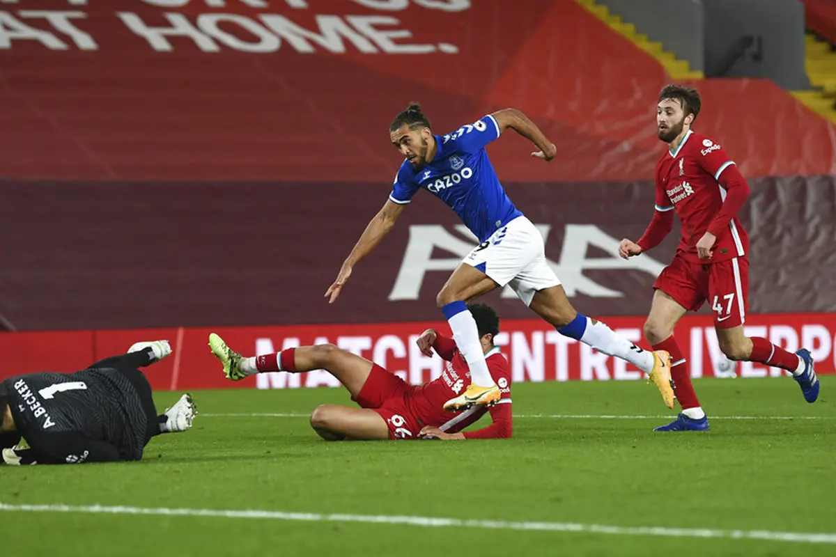 FOTO: Liverpool Dipecundangi Everton di Anfield