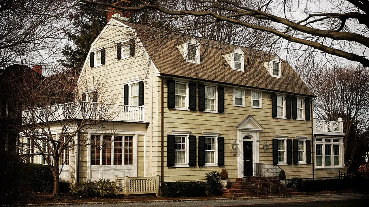 [Bintang] Amityville Horror House