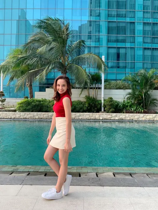 <p>Short skirt akan membuatmu tampil modis dan kekinian.&nbsp;(instagram/lyodraofficial)</p>