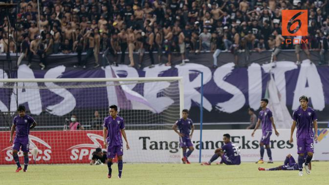 Persita Tangerang akan melawan Semen Padang di leg kedua Semifinal Liga 2. (Bola.com/M Iqbal Ichsan)