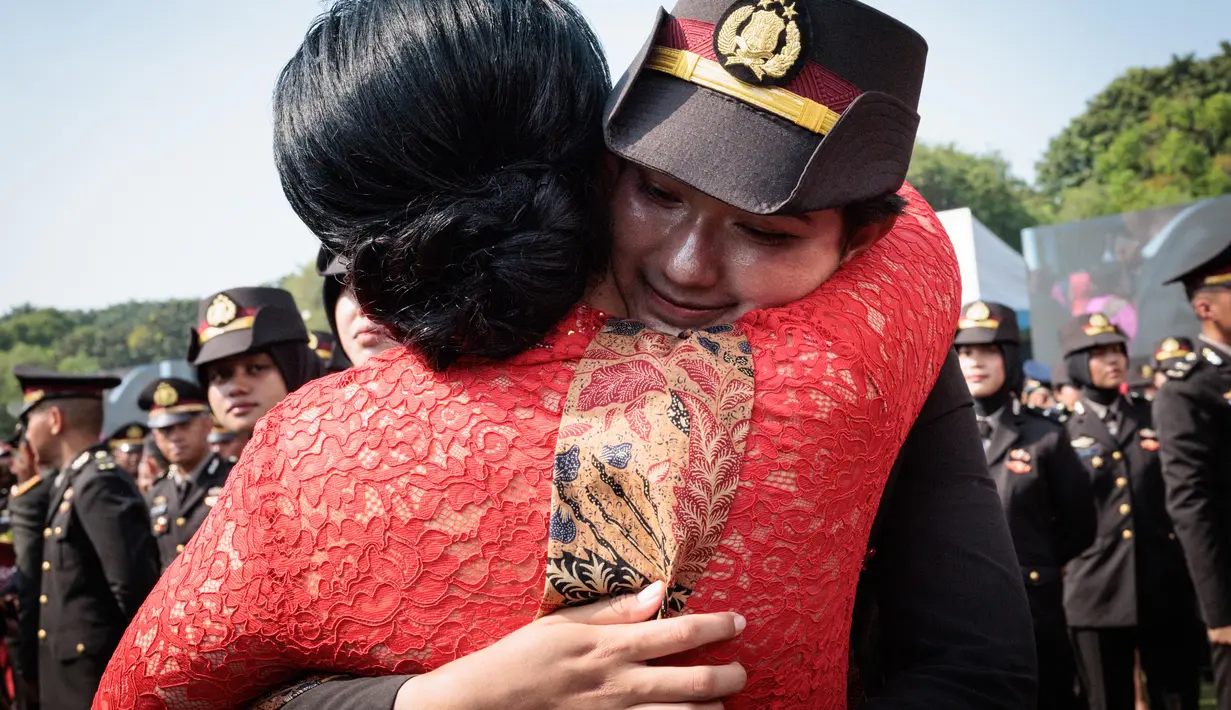 Upacara Prasetya Perwira (Praspa) TNI dan Polri dipimpin langsung oleh Presiden Prabowo Subianto. (YASUYOSHI CHIBA/AFP)