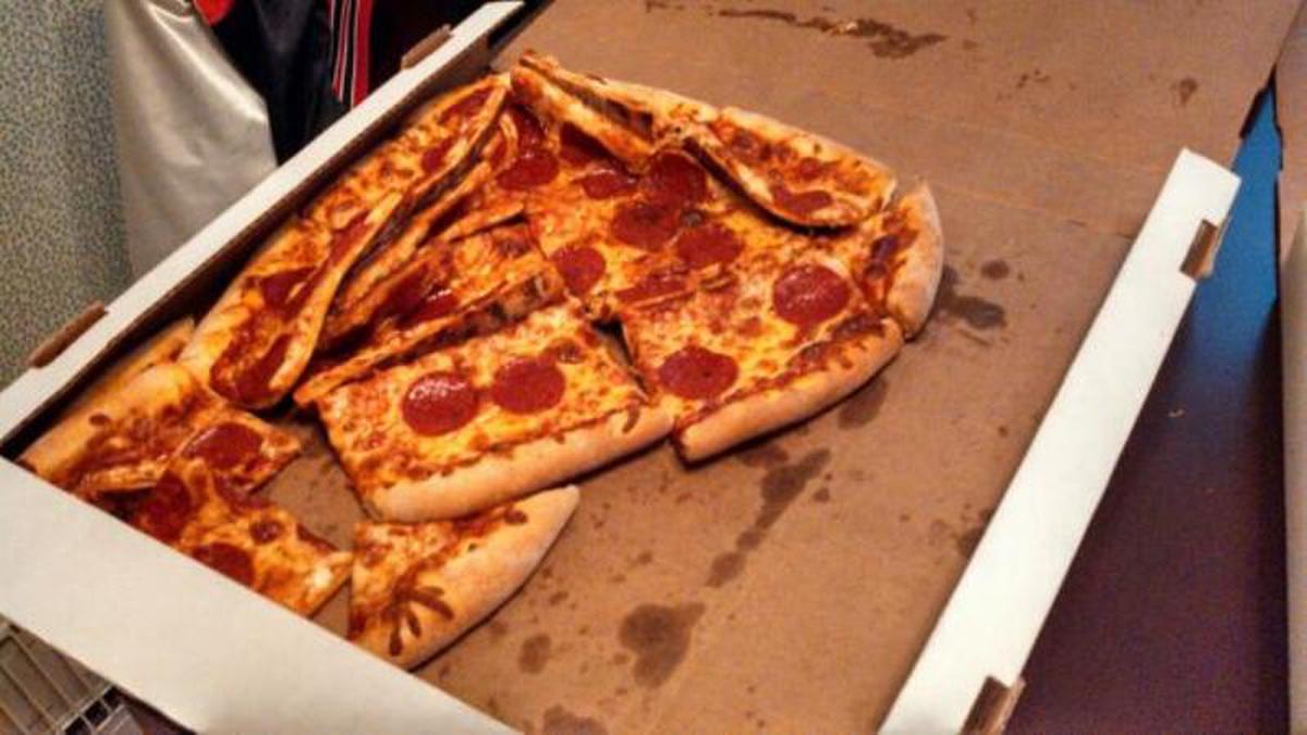 Bad pizza. Пицца на крыше во все тяжкие.