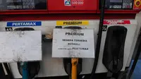 Sejumlah SPBU kehabisan persediaan BBM jenis premium yang bersubsidi, Jakarta, Senin (25/8/14). (Liputan6.com/Andrian M Tunay)