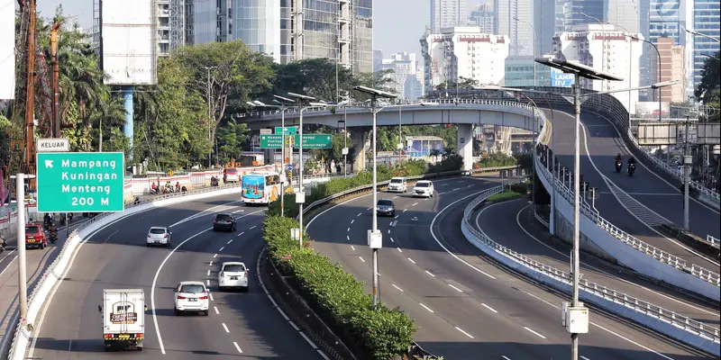 Ditinggal Mudik Warga Jakarta, Ruas Tol Dalam Kota Terpantau Lengang