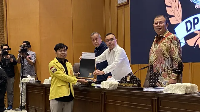 Akhirnya Pimpinan DPR Dengarkan Suara Mahasiswa